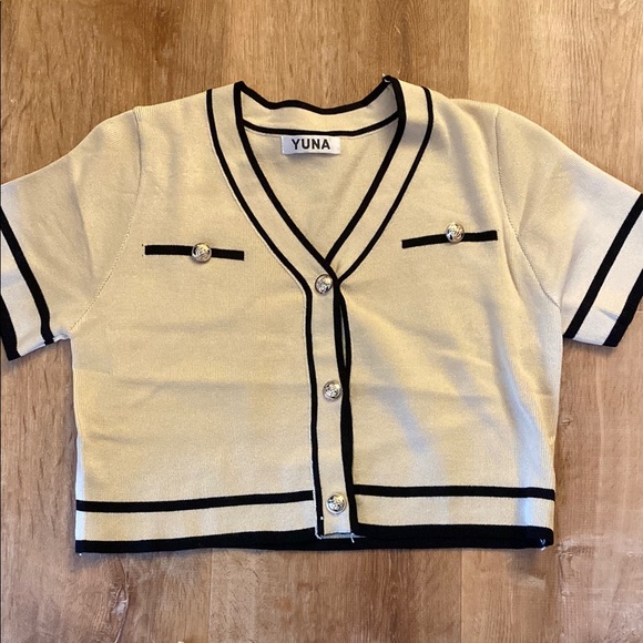 Cream and Black Cropped Cardigan with Matching Pants - Picture 2 of 4